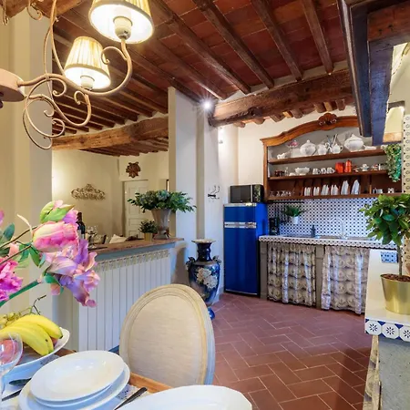 Apartamento Casa Kathy, Smart And Convenient Luxury 2 Bedrooms Inside The Walls