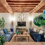Casa Kathy, Smart And Convenient Luxury 2 Bedrooms Inside The Walls